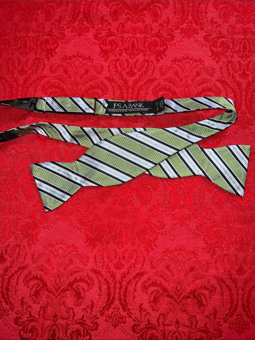 Jos. A. Bank Executive 100% Silk Self Tie Bow Tie Green Blue Gray Stripe